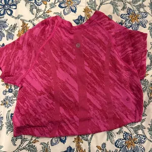 Lululemon Swiftly Short Sleeve thumbnail 2