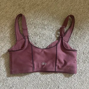 Alo Sports Yoga Bra thumbnail 3