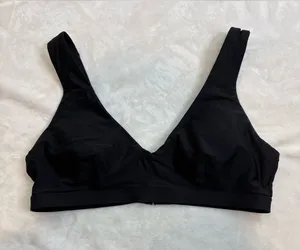 Lululemon Swim Black Bikini Top Size 6 removable cups thumbnail 1