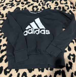 Adidas Women’s Crewneck Sweatshirt cropped thumbnail 1