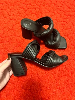 A New Day Heels thumbnail 3