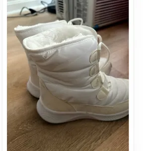 SHEIN White Quilted Faux-Fur Lace-Up Snow Boots EU 38 thumbnail 4