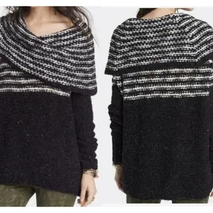 Free People Women Chunky Knit Sweater‎ Off the Shoulders Striped Black White S thumbnail 2
