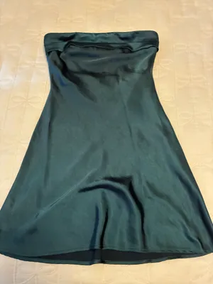 Beginning Boutique Green silk short dress thumbnail 2