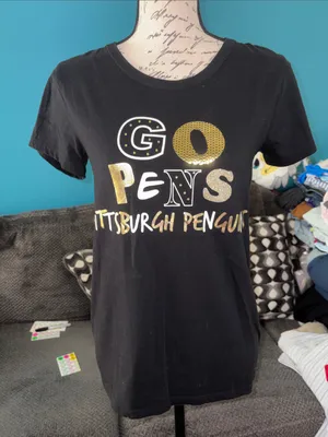 🎉4 for $20 Campus Couture Pittsburgh Penguins Bling T-Shirt, Medium thumbnail 1
