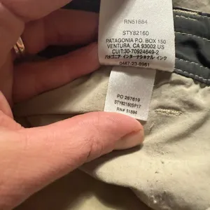 PATAGONIA Away From Home Cargo Outdoor Hiking Camping Shorts Beige Size 6. thumbnail 7