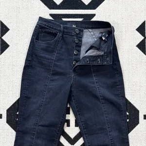 3X1 Jackie Slim Leg High Rise Jeans in Grayson Size 29 thumbnail 13
