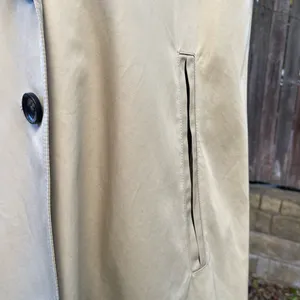 Banana Republic Khaki Double-Breasted Cape Coat Classic Preppy academia fall M thumbnail 3