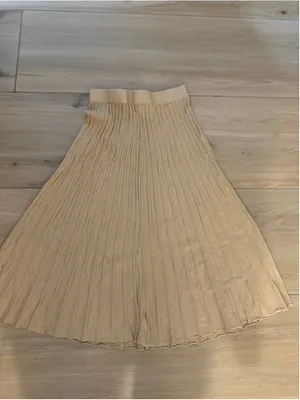 NEW Pleated A-Line Maxi Long Knit Sweater Skirt XS thumbnail 2