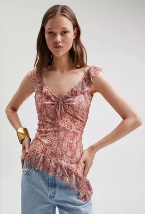 NWOT Urban Outfitters Kimchi Blue Hydi Asymmetric Lace Tunic Top size M thumbnail 1
