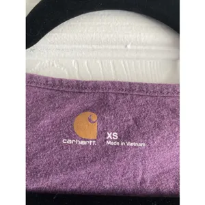 Carhartt Notched V-Neck T-Shirt Womens Size XS Purple Short Sleeve Cotton thumbnail 2