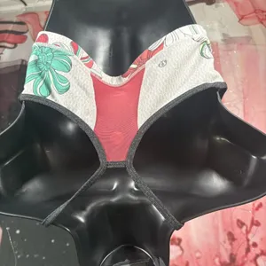 Lululemon Ujjayi Secret Garden Floral Sports Bra Size 10 thumbnail 6