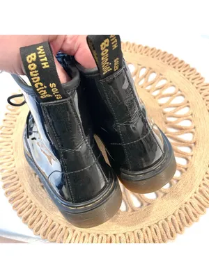 Dr Martens Junior 1460 Patent Leather Lace Up Boots Black 1460J W5 thumbnail 8