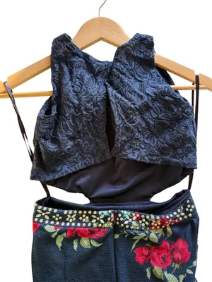 Floral Lace Dress – Size XS thumbnail 2