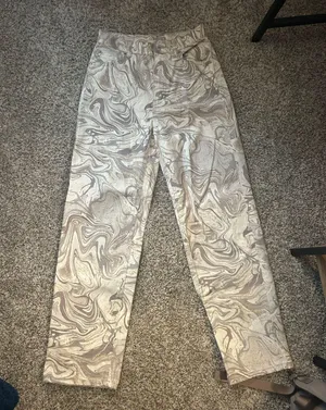 Baggy High Wasted Jeans thumbnail 1