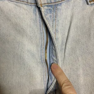 Levi’s 550 relaxed fit tapered leg‎ made in USA thumbnail 7