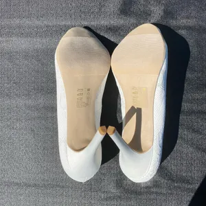 🤍 NWOT David’s Bridal Size 8.5 Layla White Peep Toe Pumps Heels 🤍 thumbnail 12