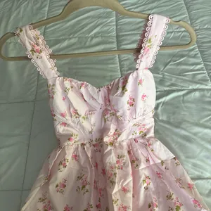Pink floral mini dress kutumai thumbnail 5