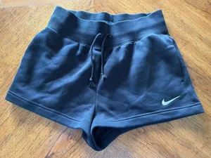 Nike Phoenix Fleece Shorts thumbnail 2