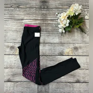 Under Armour sz XS pink & black pants thumbnail 2