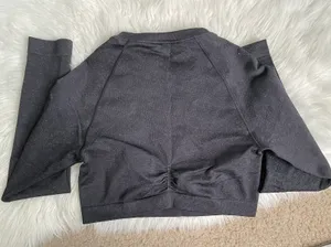 Long-sleeve Crop Top thumbnail 2
