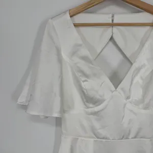 Lulus Satin Maxi Dress M White Flutter Sleeve Cutout Wedding Elopement Bridal thumbnail 3