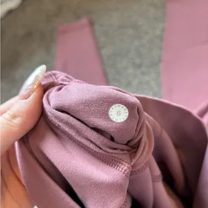 Lululemon Mauve Align Leggings thumbnail 4