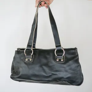 Vintage 90s Black Pebbled Shoulder Bag Purse thumbnail 3