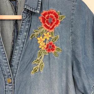 Aqua Chambray Denim Shirt Dress Embroidered‎ Floral Button Front S Boho Casual thumbnail 4