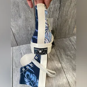 Converse Chuck Taylor high top all star Hawaiian tropical print sneakers sz 7.5 thumbnail 2