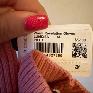 Lululemon Warm Revolution Gloves. NWT. Pink Haze. thumbnail 2