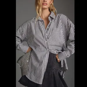 Anthropologie Maeve The Bennet Buttondown Shirt thumbnail 2