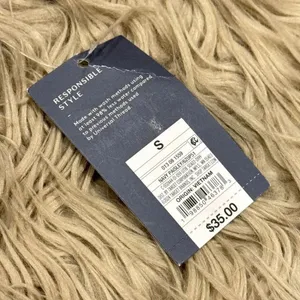 NWT Universal Threads Crop Top size small thumbnail 2