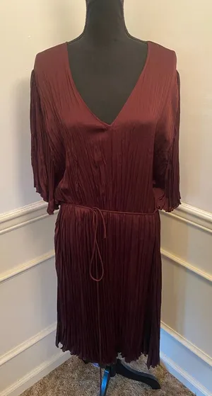 Vince Crushed Satin Flutter Sleeve Dress in Burgundy Crinkle Plisse V Neck Shift thumbnail 1