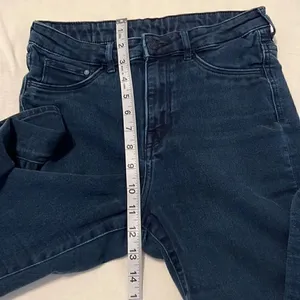 H&M size 29 dark blue denim high waist stretch jeggings EUC thumbnail 7