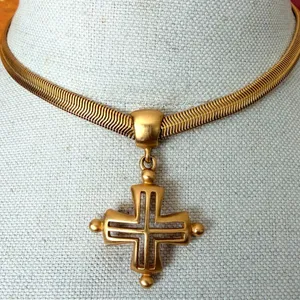 Vintage Anne Klein Gold Tone Cross Statement Necklace thumbnail 2