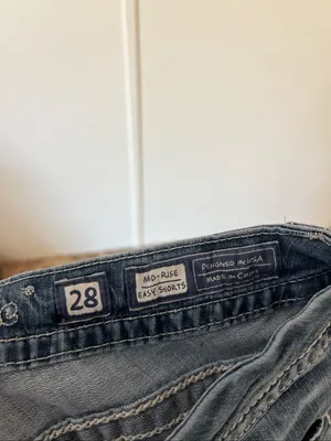 Miss Me Easy Shorts Size 28 Woman’s Jean Shorts thumbnail 10