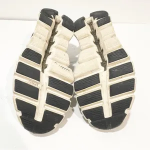 On Cloud 5 Women’s Size 8 Black White Running Sneakers Tennis Shoes Lace thumbnail 8