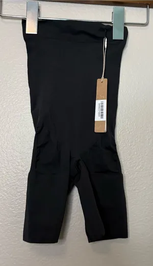 Skims shapewear bodysculpt sheer seamless mid thigh sculpt onyx black S women thumbnail 1