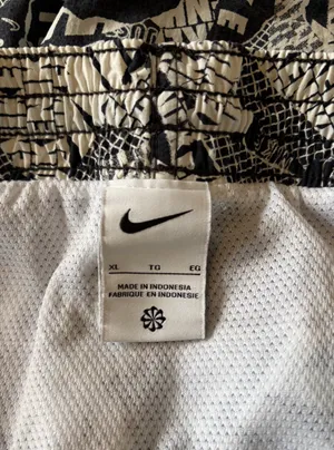 Nike Collage Icon Volley Shorts Black Pattern Men's XL Extra Large 90’s lined thumbnail 5