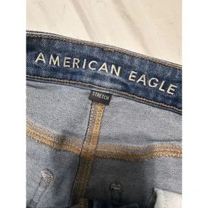 American Eagle Women Mom Jean High Rise Stretch Medium Wash Blue Size 4‎ Regular thumbnail 4