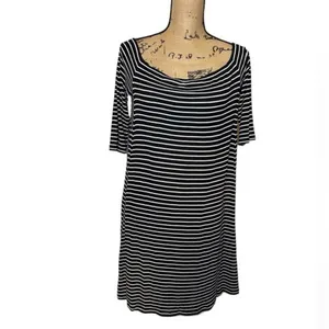 Women’s Old Navy Striped Dress Size M thumbnail 2