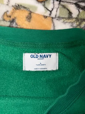 Old Navy Crewneck thumbnail 2