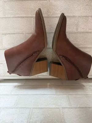 Brown Booties thumbnail 2