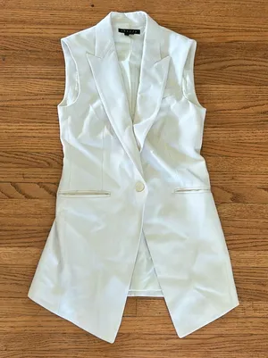 Theory white vest thumbnail 1
