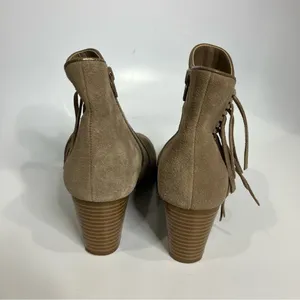 Bass tan suede fringe ankle boots with‎ heel size 6.5 thumbnail 4