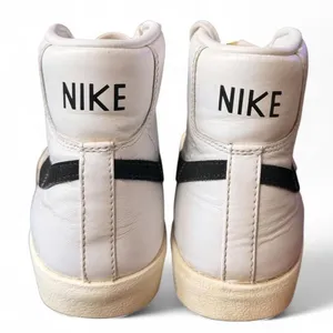 Nike Blazer Mid ‘77 Vintage White Black Leather High Top Sneakers Sz9 CZ1055-100 thumbnail 6