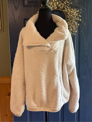 Athleta Cream Sherpa Pullover Satin Trim Jacket With Zipper Pockets size XL thumbnail 3