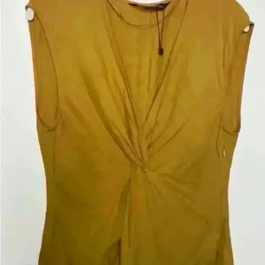 Zara Knotted V Neck Sleeveless Mustard Top Blouse thumbnail 3