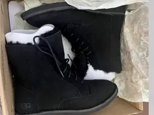 UGG Quincy Combat Boots Black Women’s Size 5 NIB Sheepskin Sold Out $170 Retail thumbnail 1